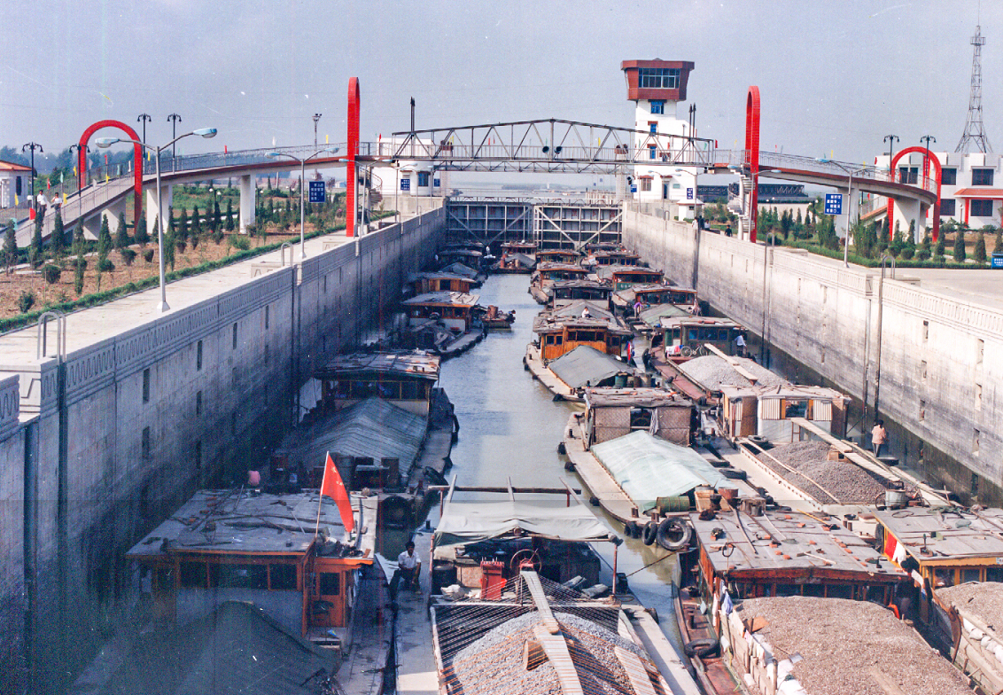 京杭運(yùn)河淮陰三線船閘工程